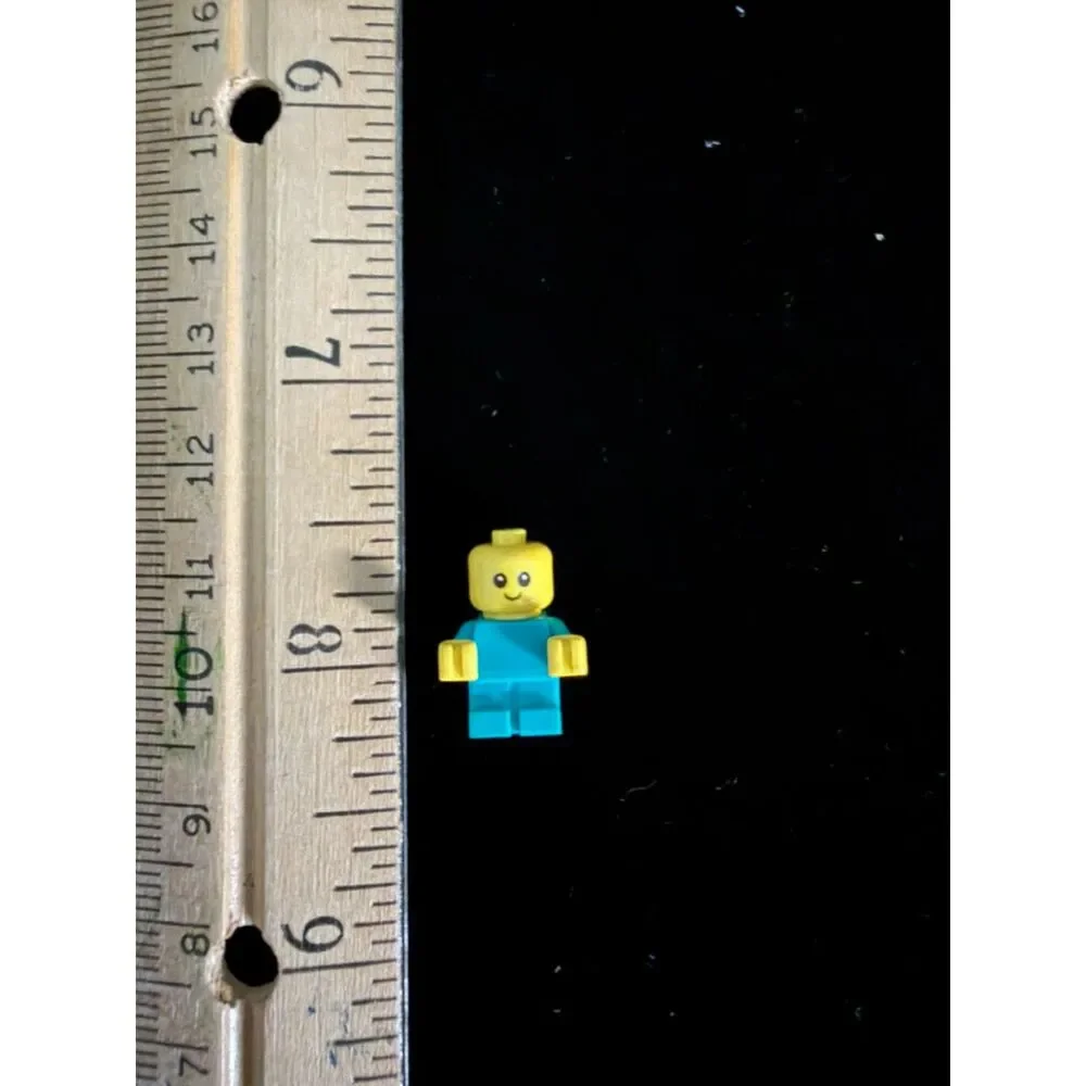 Lego Baby Minifig light yellow head and hands aqua torso and legs